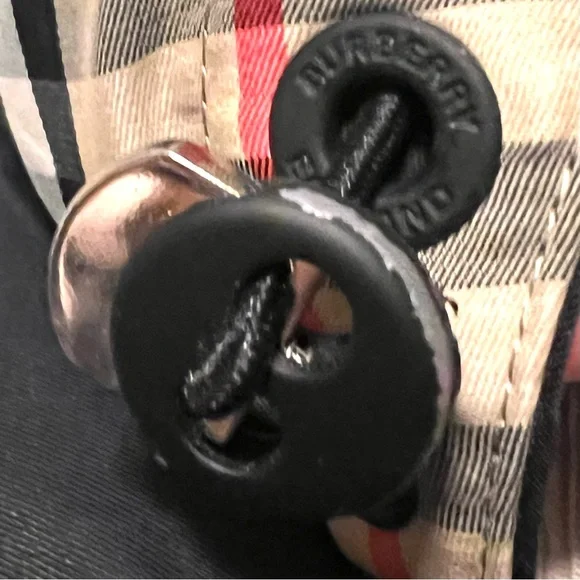 Burberry Reversible Down Puffer Jacket Nova Check Hooded EUC - Picture 15 of 16